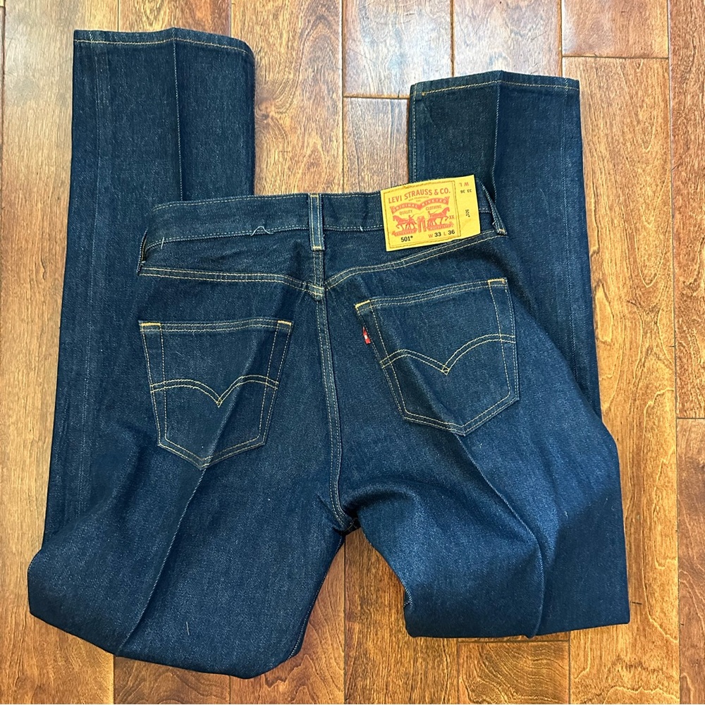 Levi's Men's Dark Bootcut jeans
